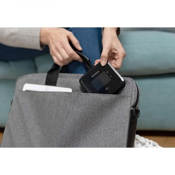Netgear Netgear M5 MR5200 5G Mobile WiFi Router